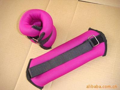 隱形健身伴侶 探秘女士可調節跑步負重裝備